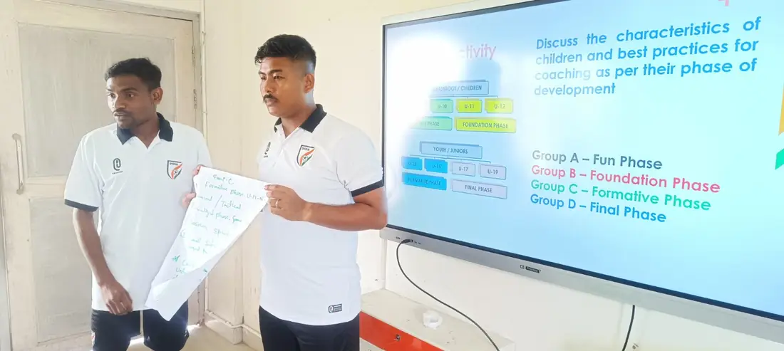 Coaches in a classroom session during an FFCI course.